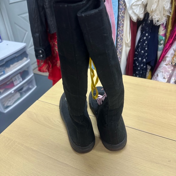 Yuanbu Black Canvas Sneaker Boots Size 8.5 EUC - Picture 3 of 6